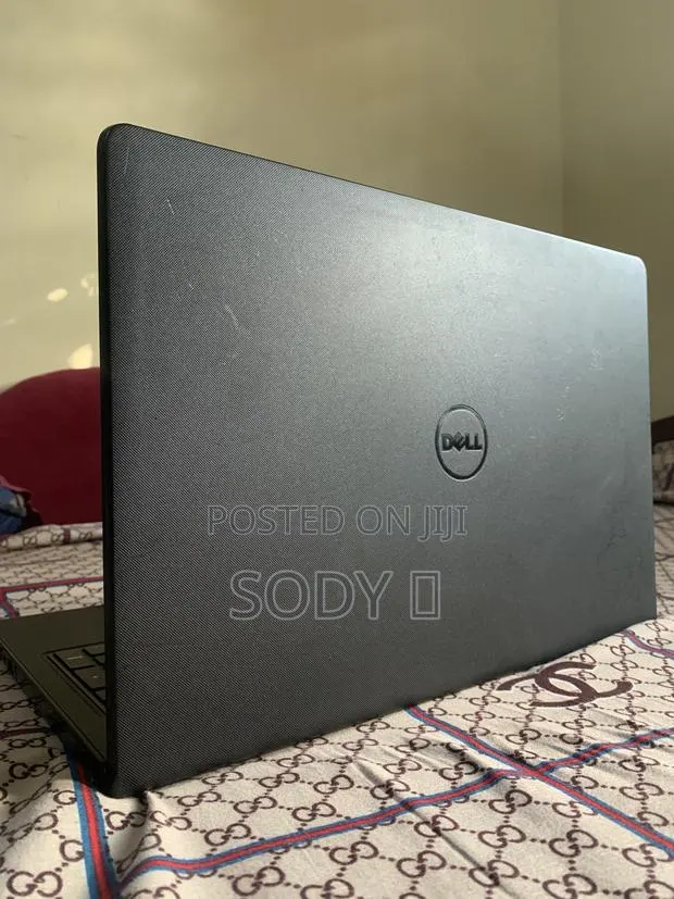 Laptop Dell Inspiron 15 3567 12GB Intel Core i5 HDD 1T · Photo 1