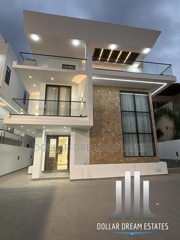 Furnished 5bdrm House in East Legon for sale · Photo 1