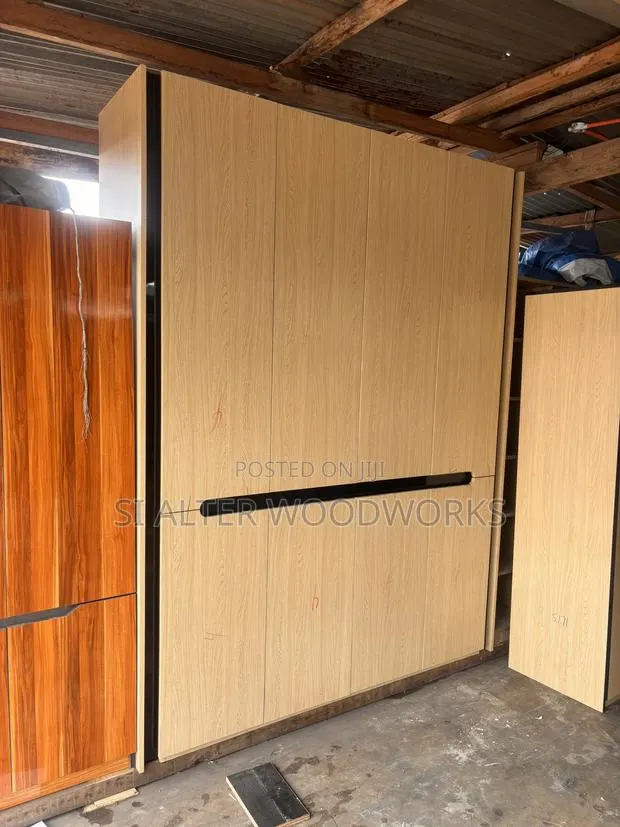 6x8 Ft Massive Wardrobe · Photo 1