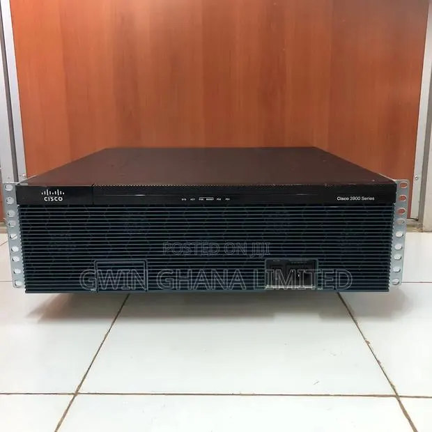 Cisco 3925 Integrated Services Router (CISCO3925) · Photo 1