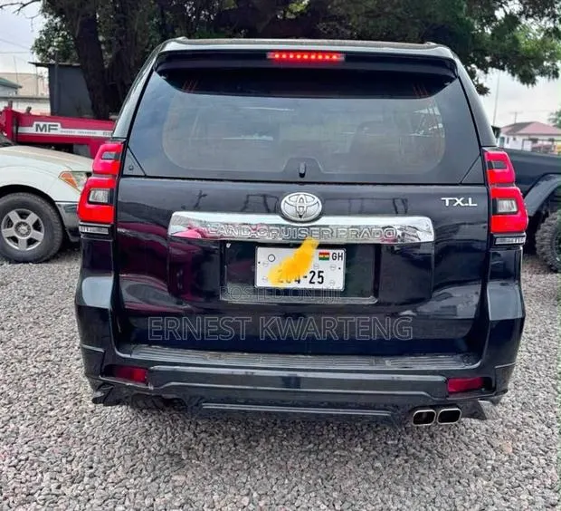 Toyota Land Cruiser Prado 2017 Black · Photo 1