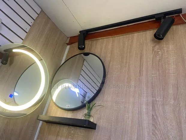 Led Mirror With Shelves Black · Photo 1