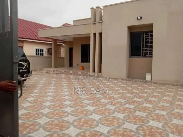 3bdrm House in Ablekuma Odumase for sale · Photo 1