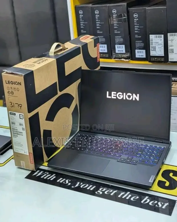 New Laptop Lenovo Legion 7 16GB Intel Core i7 SSD 1T · Photo 1