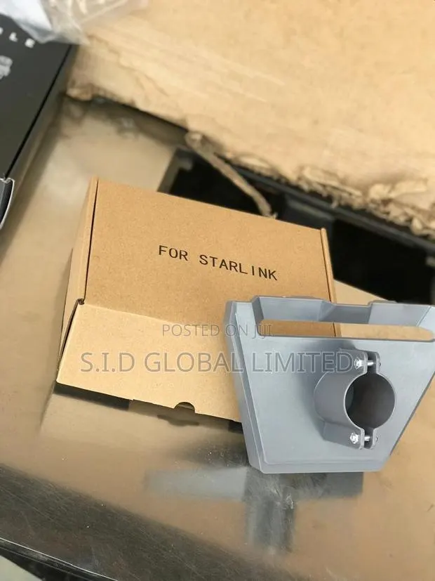 Starlink Cushioned Pipe Adapter · Photo 1
