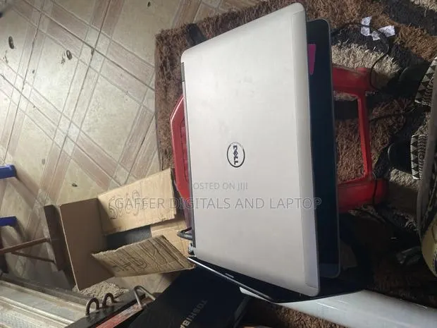 New Laptop Dell Latitude E6440 4GB Intel Core I5 HDD 250GB · Photo 1