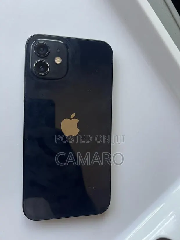Apple iPhone 12 128 GB Black · Photo 1
