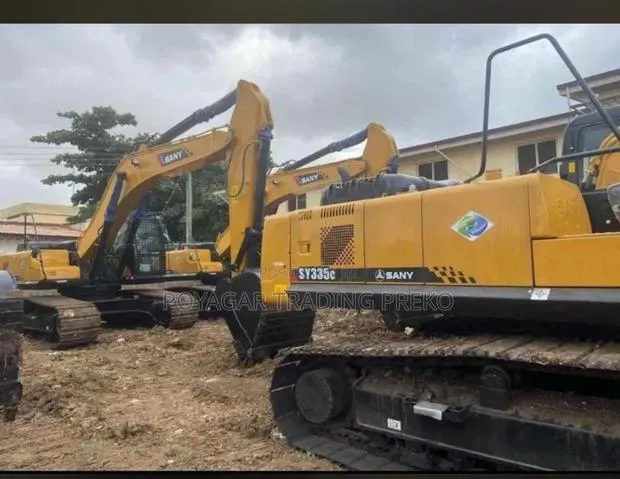 Excavators for Sale · Photo 1