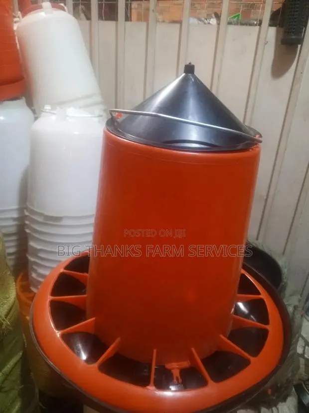 12kg Feeders, Cone Top · Photo 1