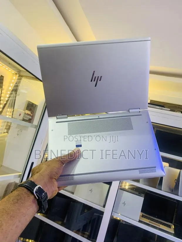Laptop HP EliteBook x360 1030 G4 8GB Intel Core i5 SSD 256GB · Photo 1