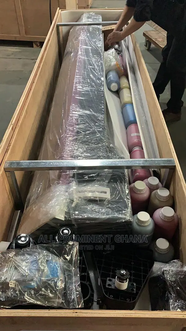 6 Feet Large Format Printer · Photo 1