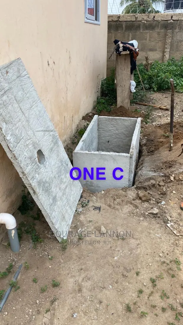 Biofil Digester Toilet · Photo 1
