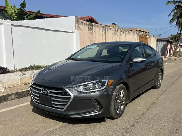 Hyundai Elantra SE 2018 Gray · Photo 1