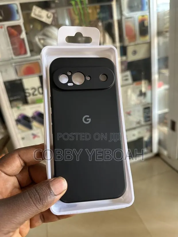 Samsung Galaxy Fold and Google Pixel Protective Covers · Photo 1