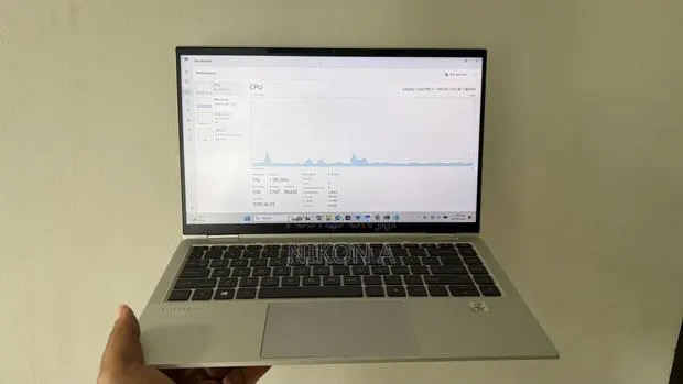 Laptop HP EliteBook x360 1040 G7 16GB Intel Core i7 SSD 512GB · Photo 1