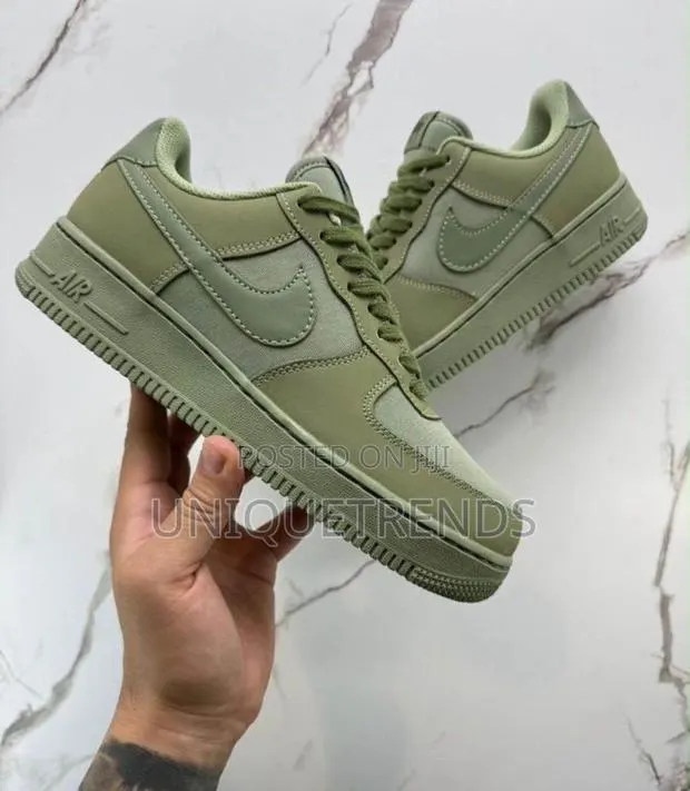 NIKE Air Force 1 Low Premium ( Oil Green) · Photo 1