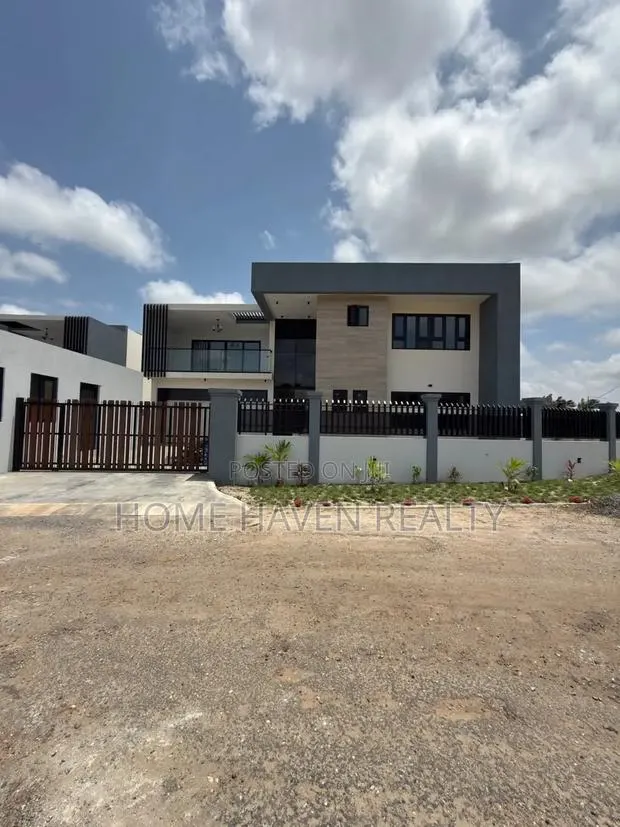 5bdrm House in Trassacco Springs, Police Station for sale · Photo 1