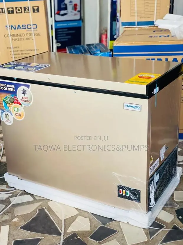 Suitable 318l Freezer, Nasco Brand · Photo 1