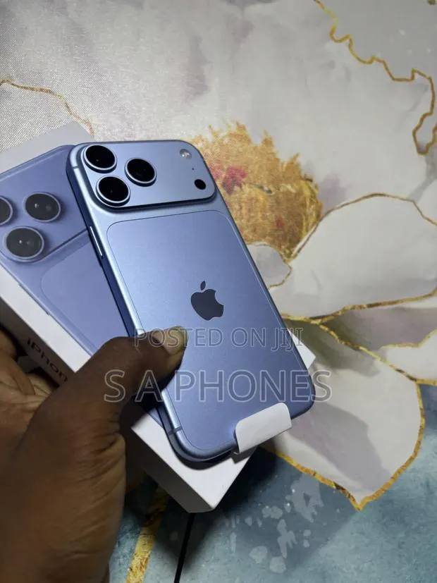 New Apple iPhone 18 Pro Max 512 GB Blue · Photo 1