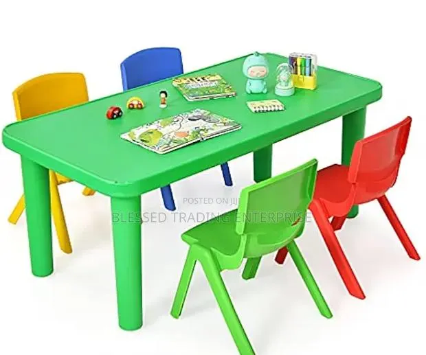 Kids Plastic Table · Photo 1