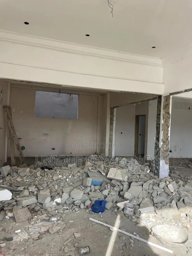 Double Shop for Rent · Photo 1