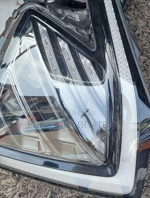 Hyundai Tucson Headlight Home Use 2024 2025 Model · Photo 1
