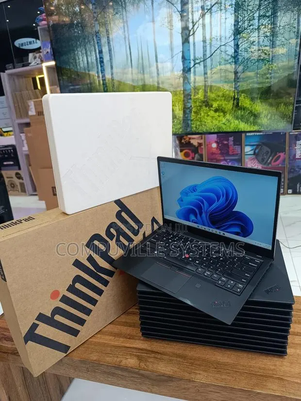 Laptop Lenovo ThinkPad X1 Carbon 8GB Intel Core I5 SSD 256GB · Photo 1