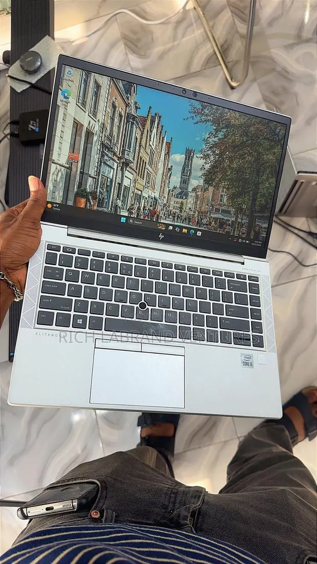 Laptop HP EliteBook 840 G7 8GB Intel Core i5 SSD 256GB · Photo 1