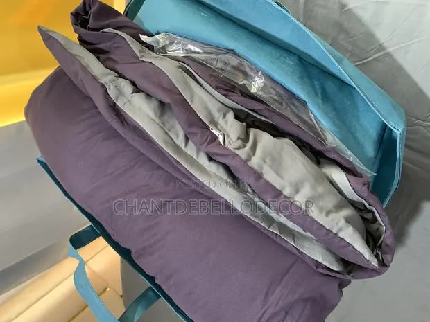 King Size 1 Duvet, 1 Duvet Cover, 1 Bedsheet, 4 Pillowcases · Photo 7