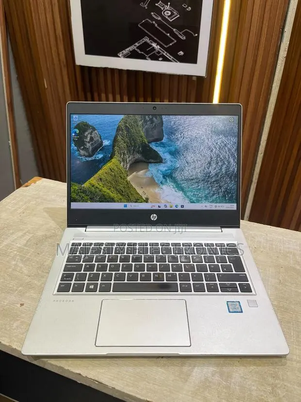 New Laptop HP ProBook 430 G6 8GB Intel Core i5 SSD 256GB · Photo 1