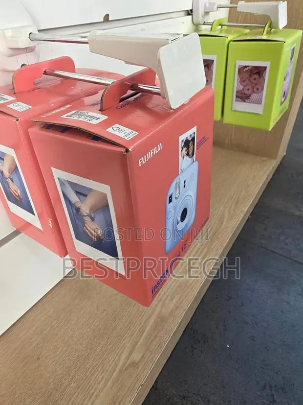 Fujifilm Instax Mini 12 Instant Film Camera · Photo 6