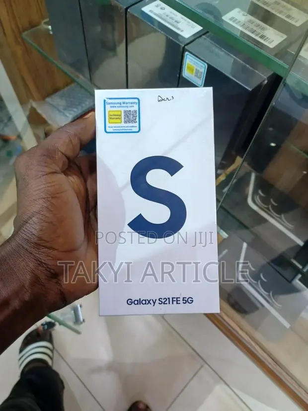 New Samsung Galaxy S21 FE 128 GB Black · Photo 1