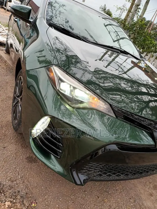 Toyota Corolla L 4dr Sedan (1.8L 4cyl CVT) 2017 Green · Photo 1