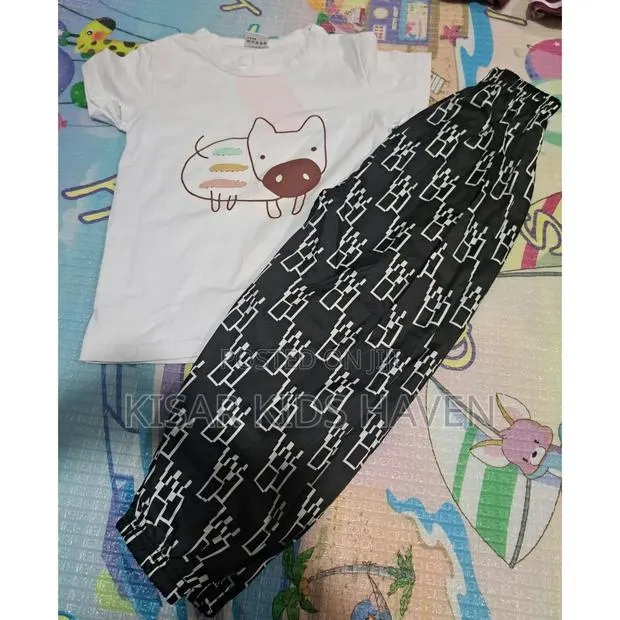 Girls Causal Outfit for Going Out 3 Years · Photo 1