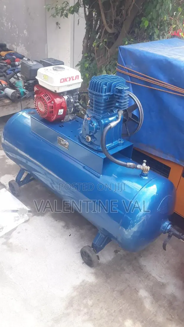 200 Liters Compressor/ Spraying Machine Working Perfectly · Photo 1