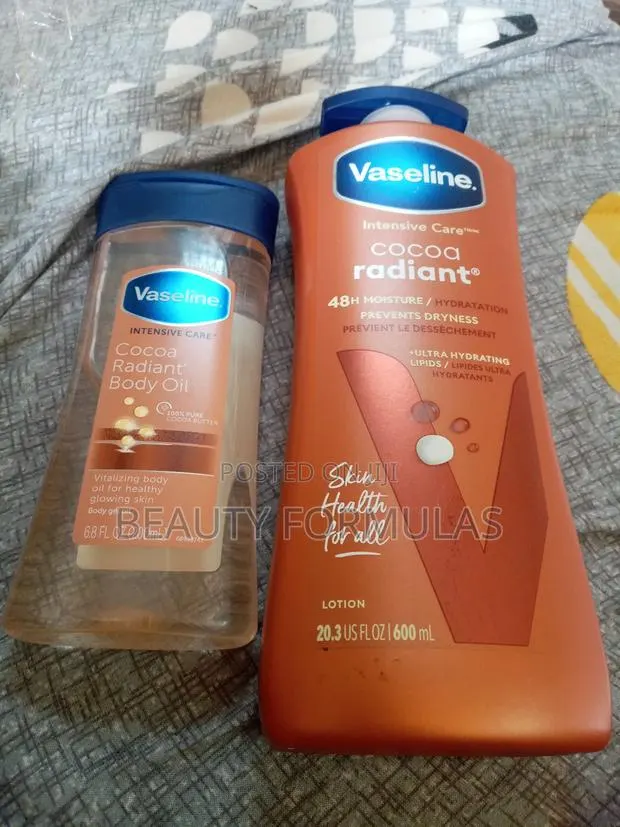 Vaseline Intensive Care Cocoa Radiant Lotion and Oil · Photo 1