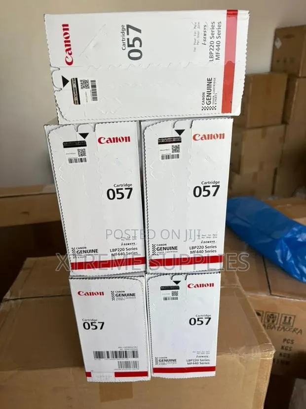 Canon 057 Genuine Toner · Photo 1