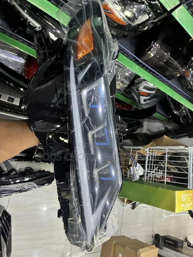 Headlight Camry 2020-2021-Qokes · Photo 1