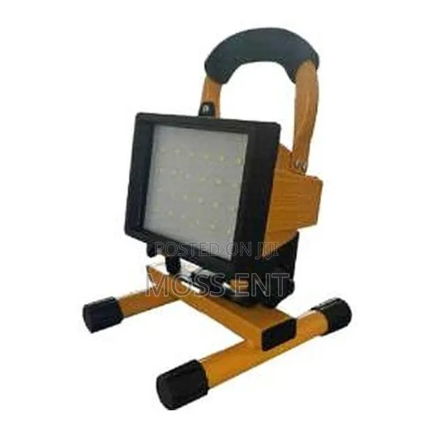 3w Led + 3 Cor Light Working Lamp 700 Lumens - H310101 · Photo 1