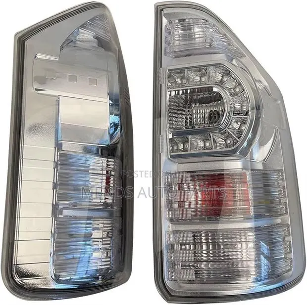 Toyota Voxy Tailglight · Photo 1