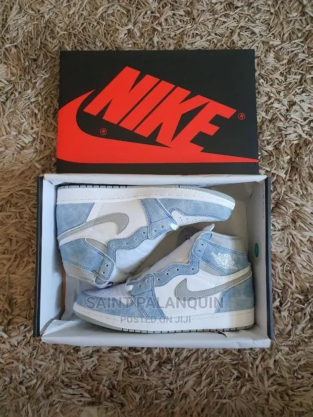 Nike Air Jordan One · Photo 1