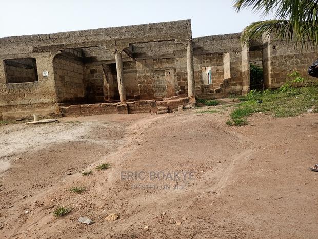 Uncompleted Five Bedrooms for Sale at Asuofia · Photo 4