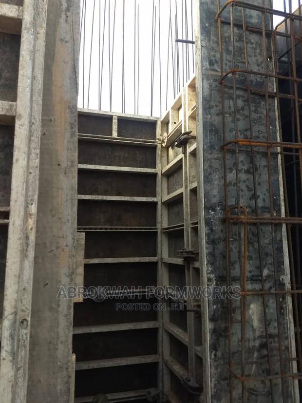 Retaining Wall/Ghana Pillars/Columns · Photo 3