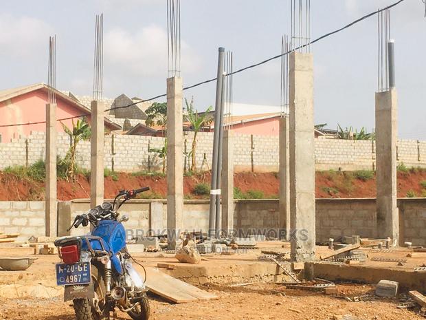 Retaining Wall/Ghana Pillars/Columns · Photo 5