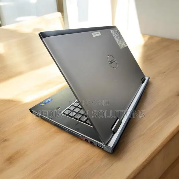 Laptop Dell Vostro 3550 6GB Intel Core i5 HDD 320GB · Photo 1