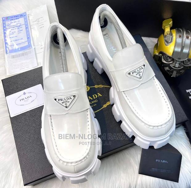 Original Prada Blazers Available in Stock