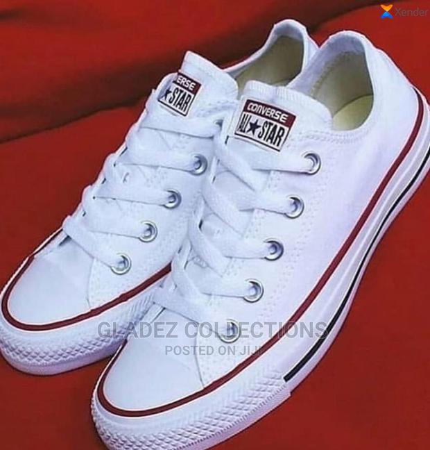 Canvas Shoes · Photo 1