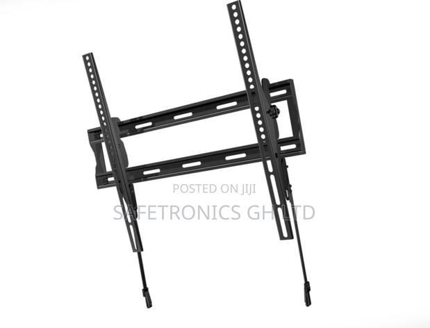 Tilting Wall Mount for Flat-Panel TVS 32” – 55” · Photo 1
