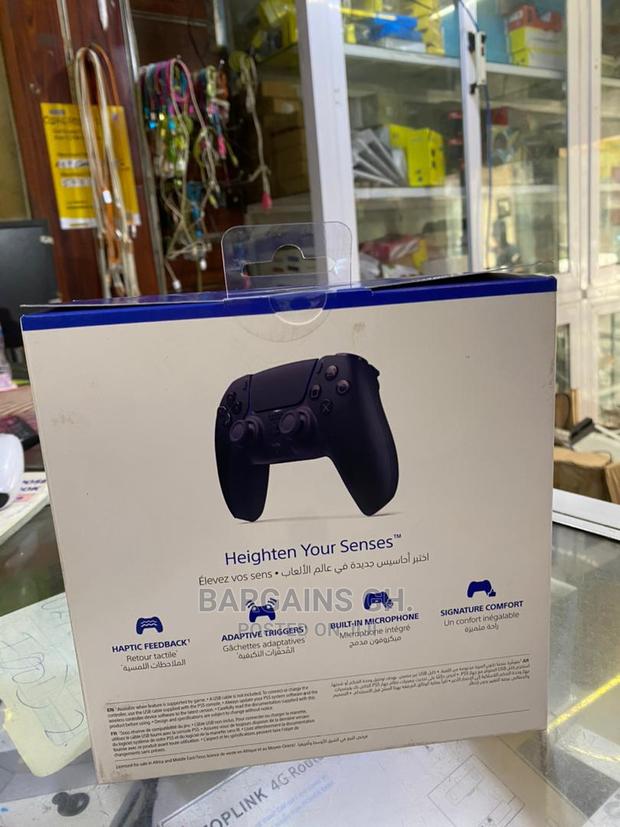 PS5 Dualsense Controller (Black Edition) · Photo 4