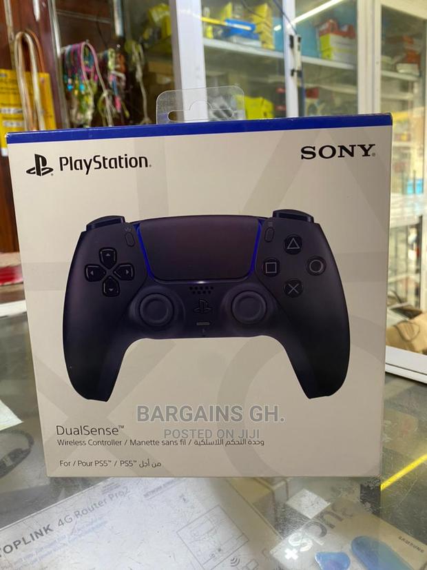 PS5 Dualsense Controller (Black Edition) · Photo 5